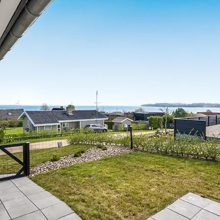 Beautiful In With Wifi Holiday home